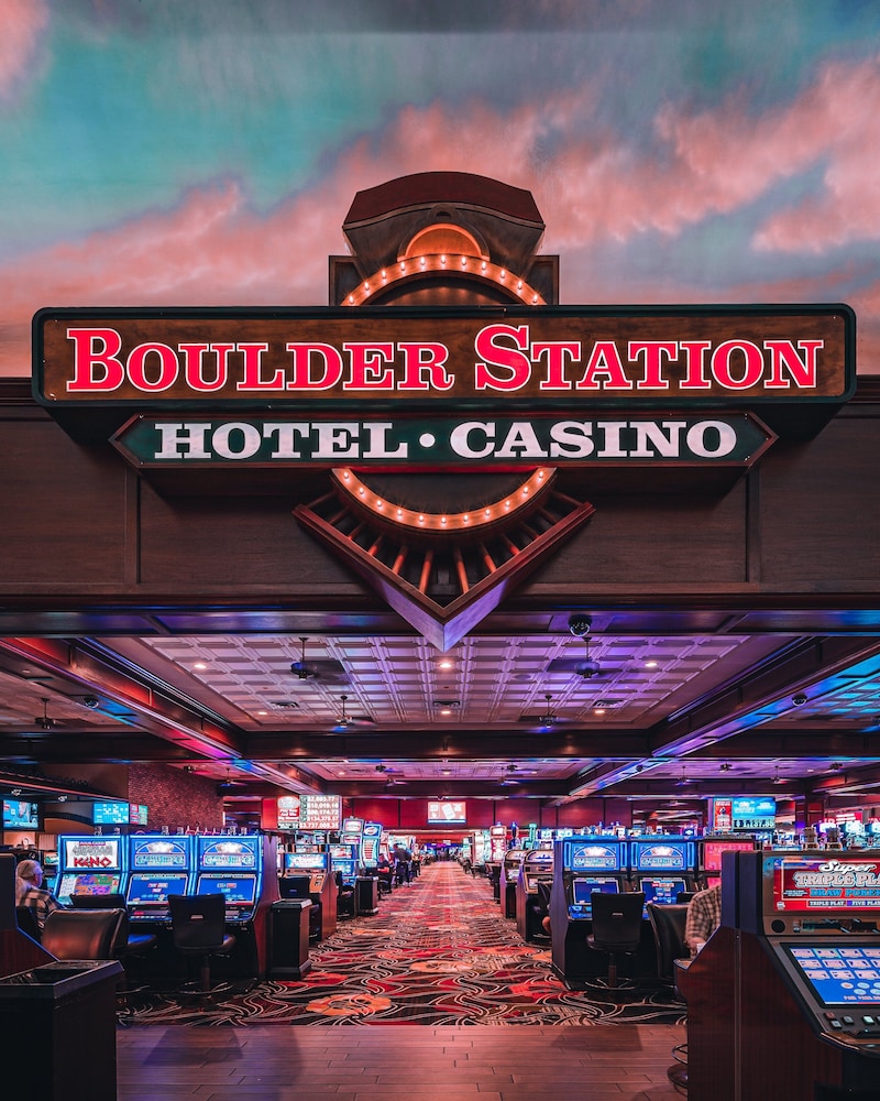 Boulder Station Hotel and Casino - photo 15