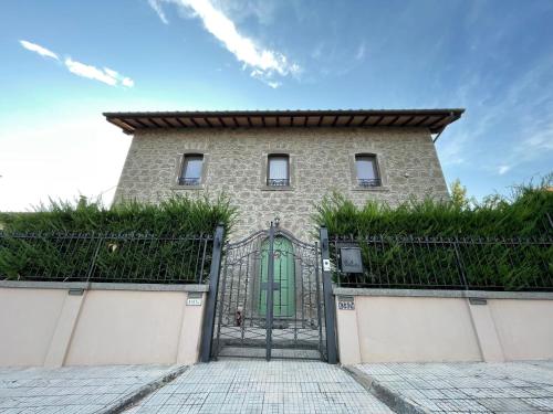 Historic Family House — 4-Star Luxury Hotel in Montefiascone, Italy