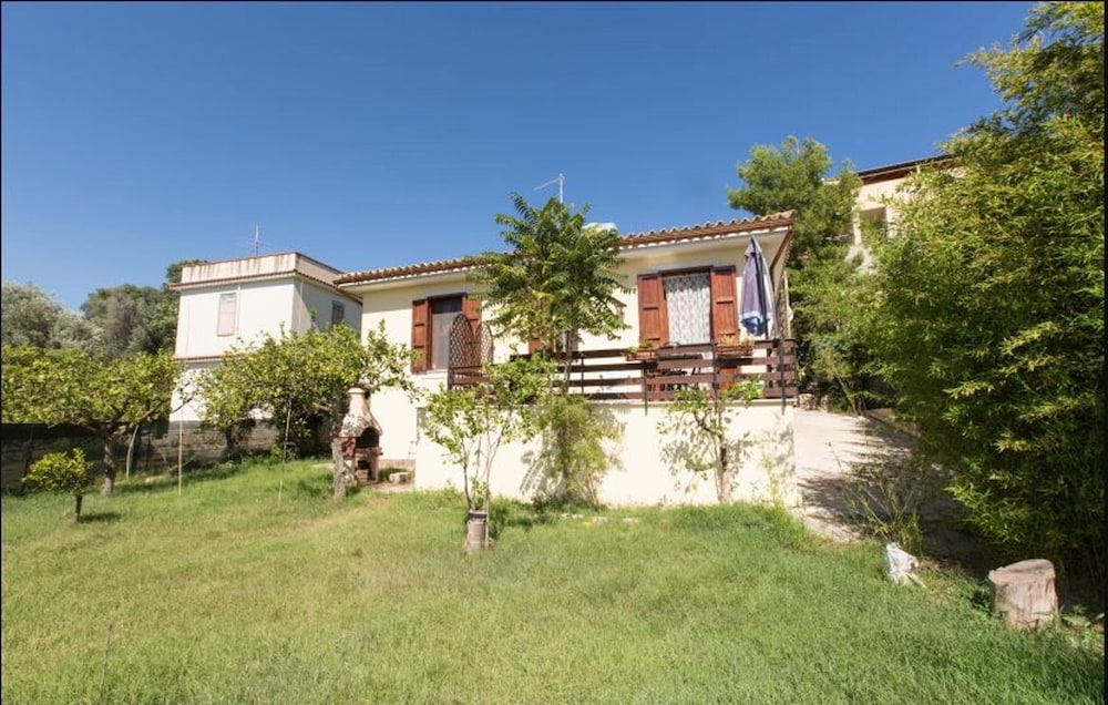 House With 2 Bedrooms in Lido di Noto With Furnished Terrace and Wifi 300 m From the Beach — 4-Star Luxury Hotel in Noto, Italy