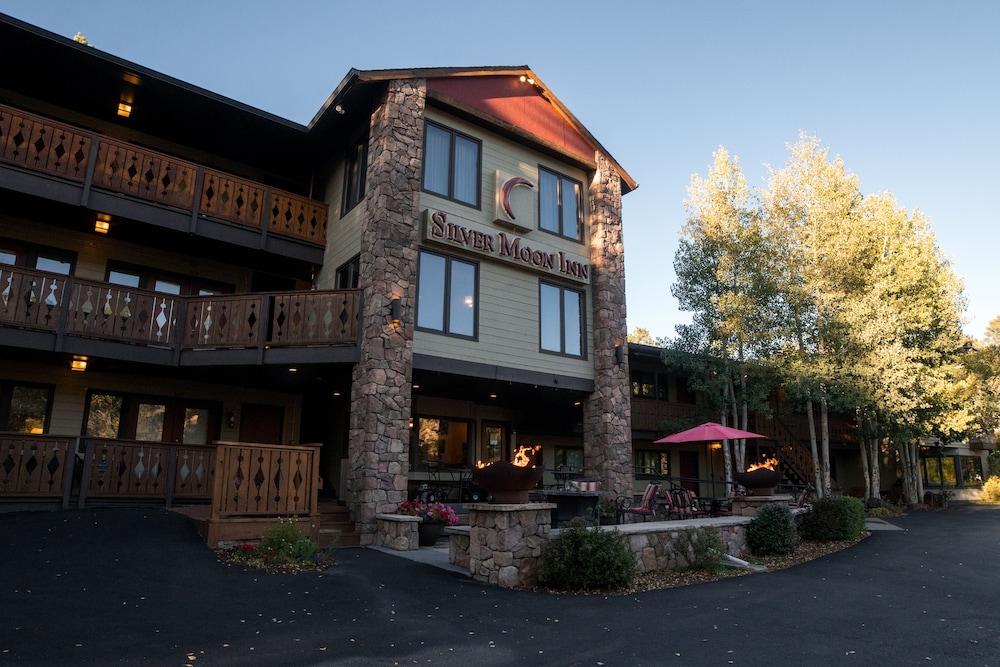 Silver Moon Inn - featured photo