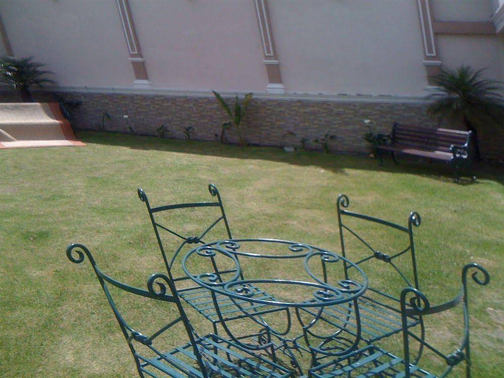 Jardines del Rio Hotel — 4-Star Luxury Hotel in Loja, Ecuador