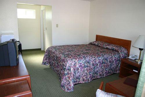 Northwoods Inn - photo 7