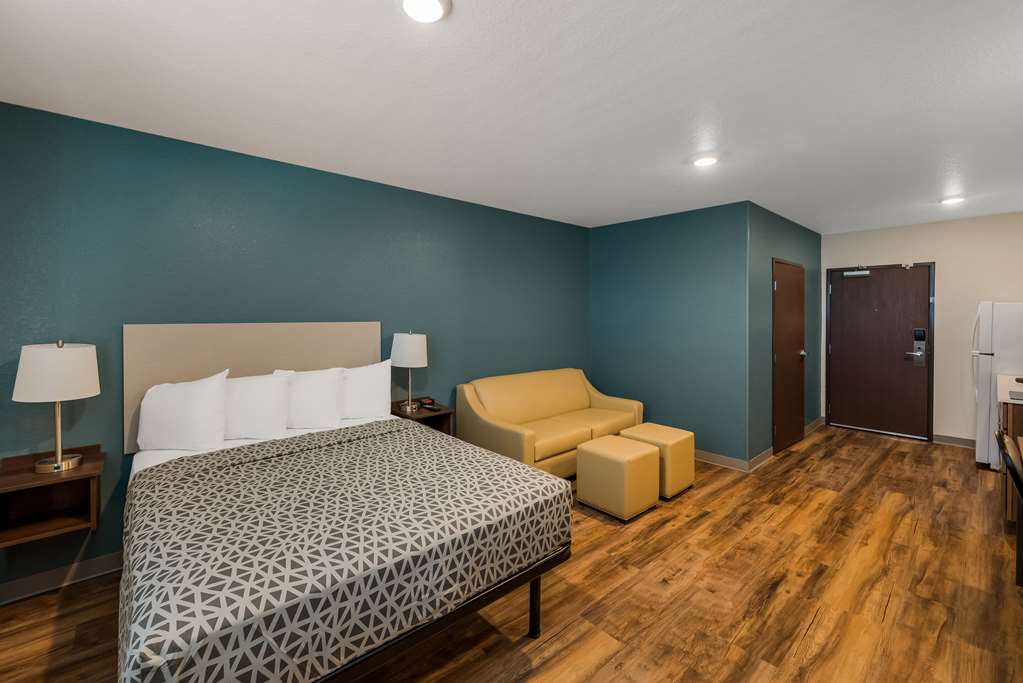 Woodspring Suites West Palm Beach - photo 12