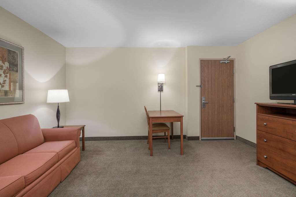 AmericInn by Wyndham Newton - photo 22