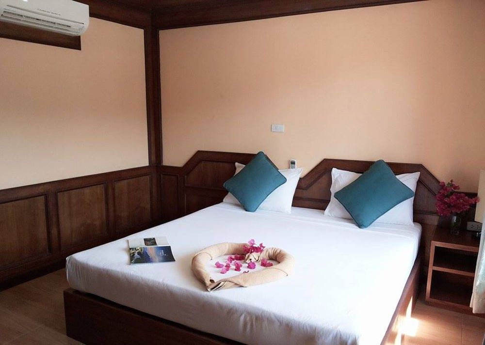 Golden Hill Bungalows in Phi Phi Don, Thailand