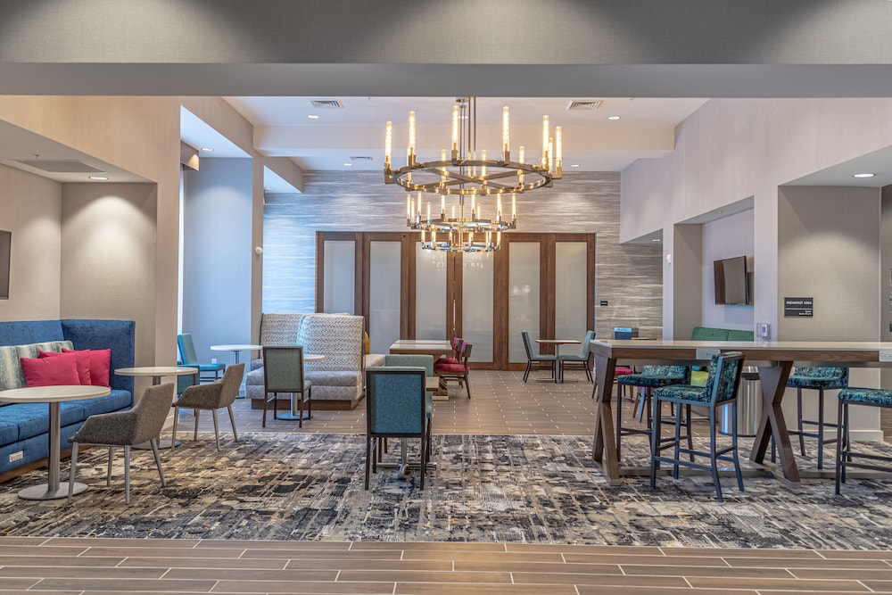 Hampton Inn & Suites Raleigh Midtown - photo 39