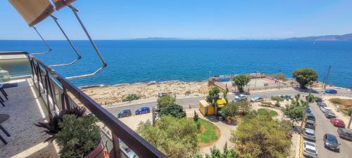 Above the Sea — 4-Star Luxury Hotel in Piraeus, Greece