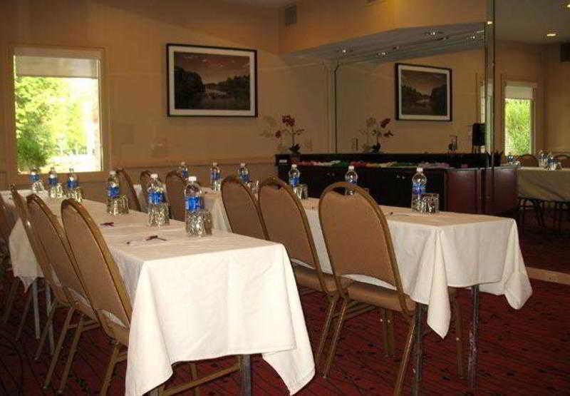 Residence Inn By Marriott Boston Tewksbury - photo 11