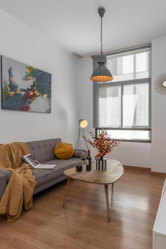tuGuest Postigo II Catedral Apartment — 4-Star Luxury Hotel in Granada, Spain