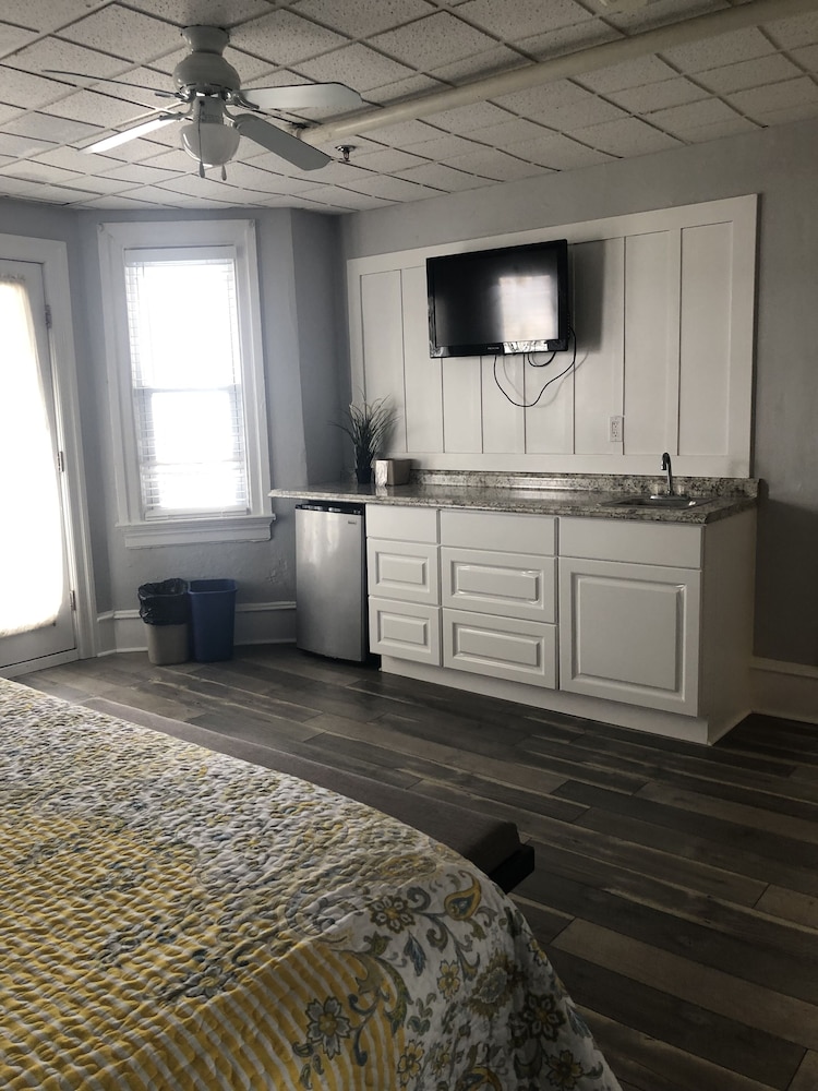 Ocean Manor Inn - photo 35