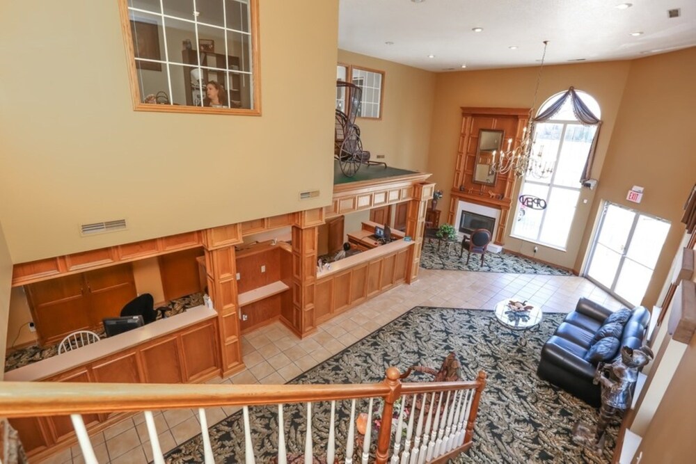 Presley's Penthouse 2BR Branson Resort Condo - photo 4