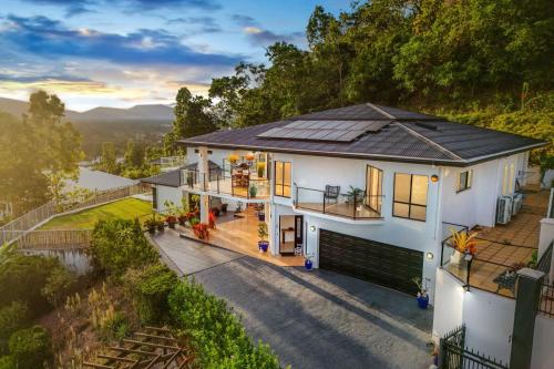 Elevate Your Stay at Cloud Nine — 4-Star Luxury Hotel in Bayview Heights, Australia