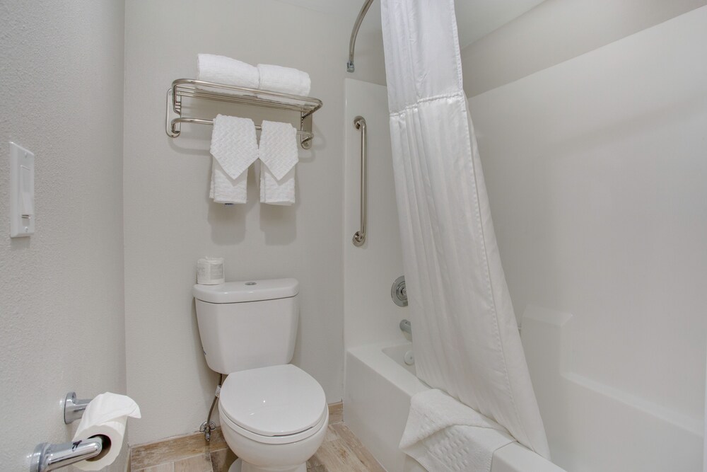 Quality Inn San Diego South Chula Vista - photo 26