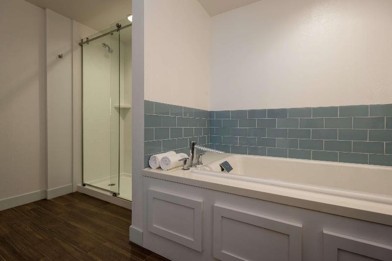 Hilton Garden Inn Mobile Downtown - photo 116