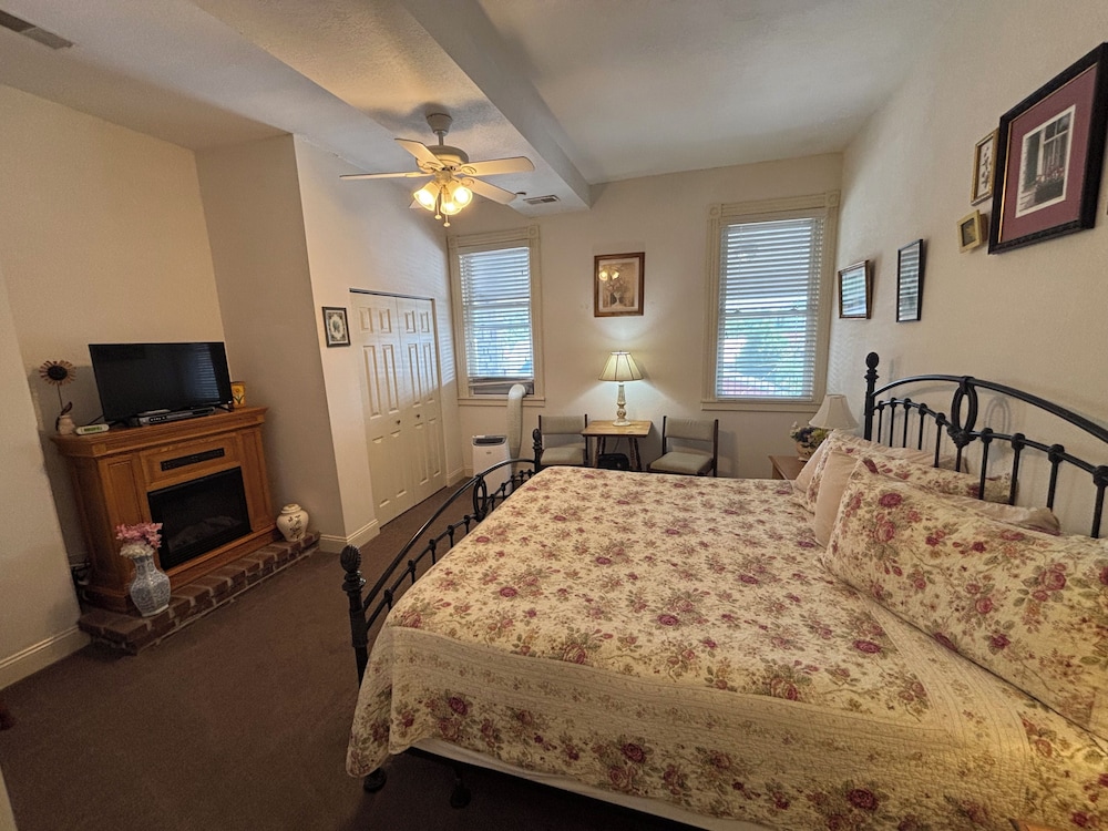 Hermann Crown Suites - photo 115
