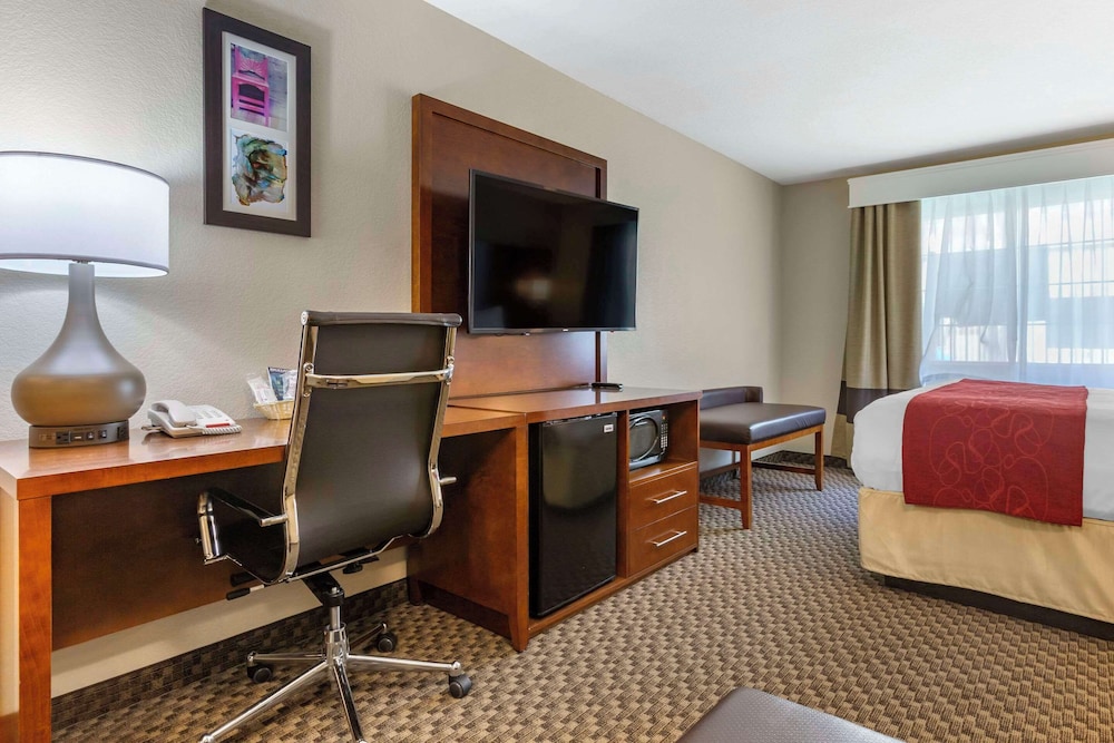 Spark by Hilton Tempe Phoenix Airport - photo 20