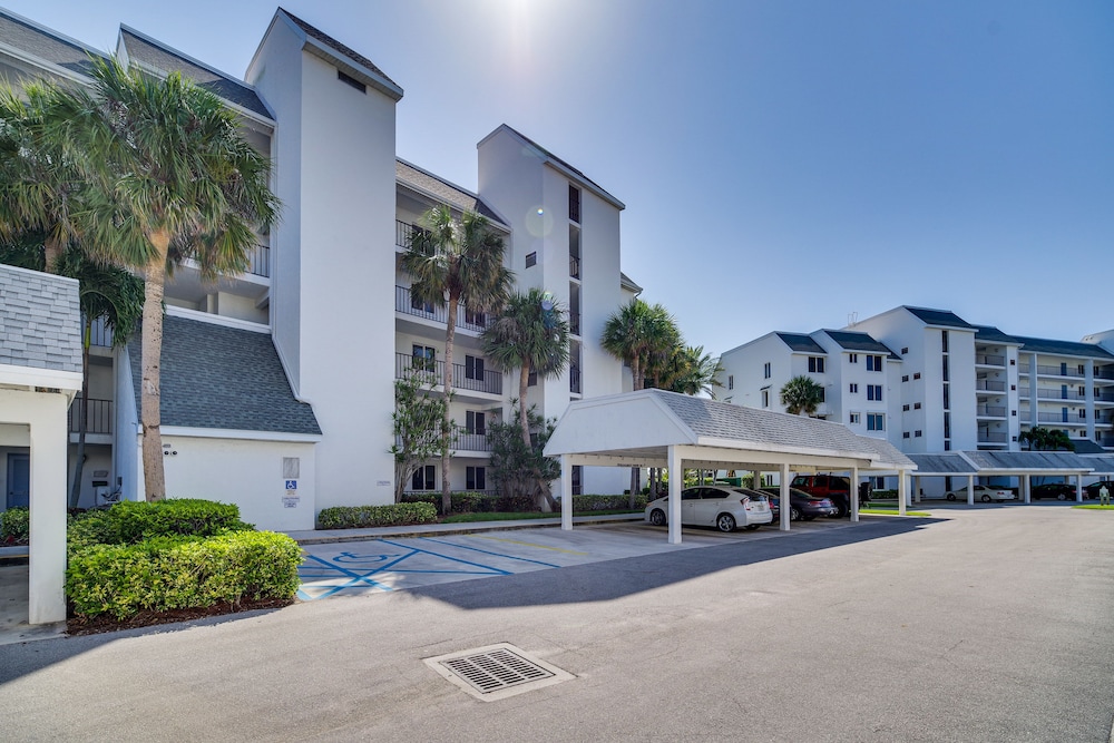Sunny Fort Pierce Resort Condo w Beach Access - photo 35