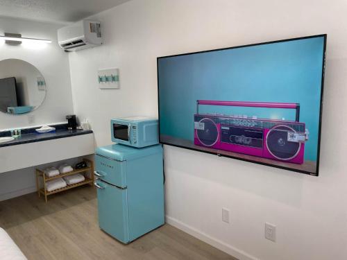 Poolside Double Rooms in American Fork, United States