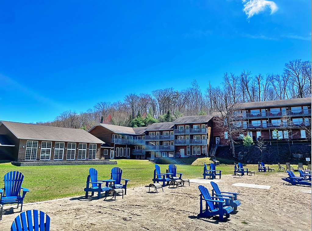 The Grand Tappattoo Resort an Ascend Collection Resort in Parry Sound, Canada