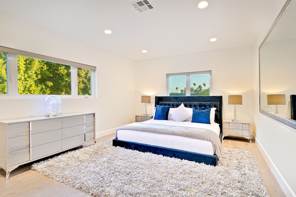 Beverly Hills Luxury Modern Palace - photo 10