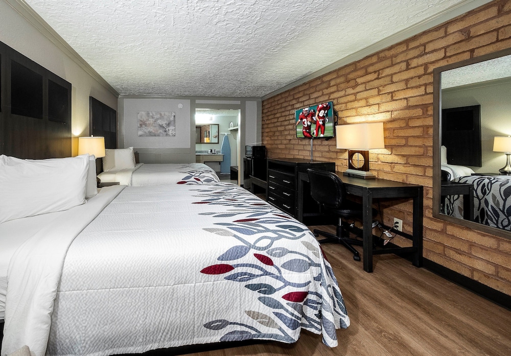 Red Roof Inn Monroe - photo 19