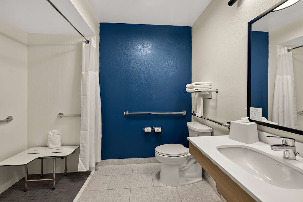 Spark by Hilton Tifton - photo 37