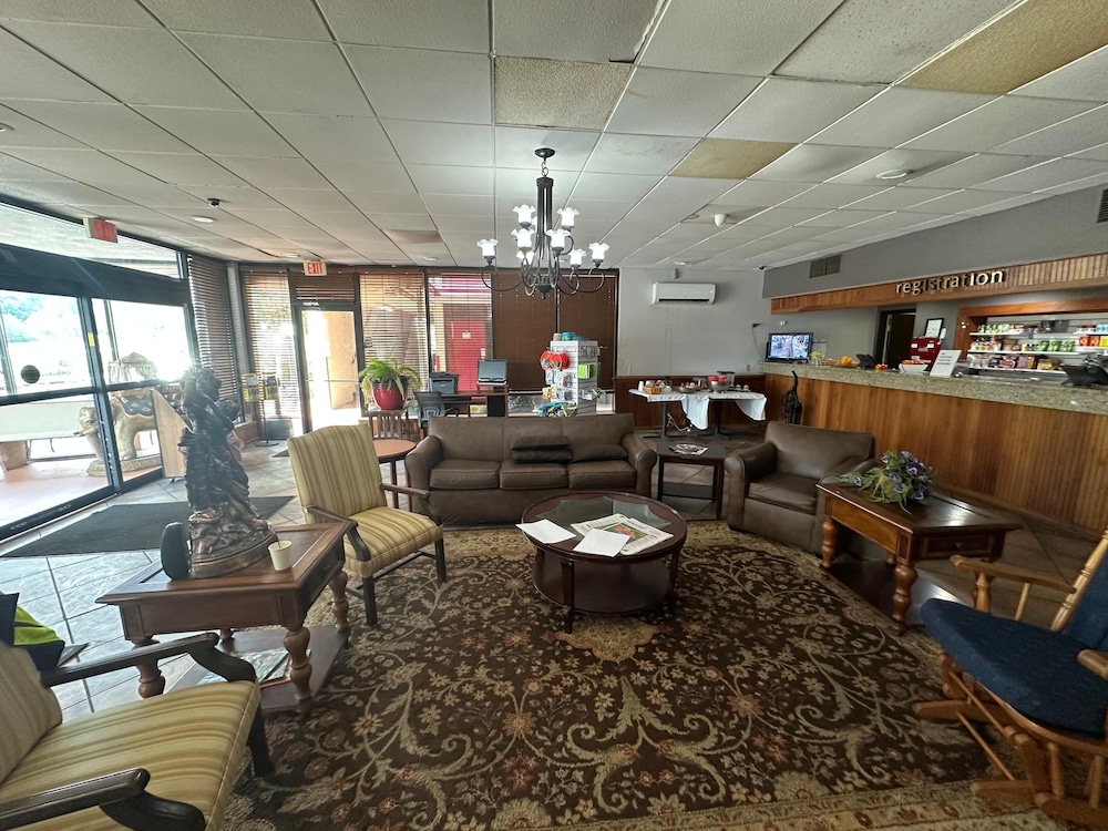 Hotel Red Rose by Townhouse Covington I 64 - photo 12