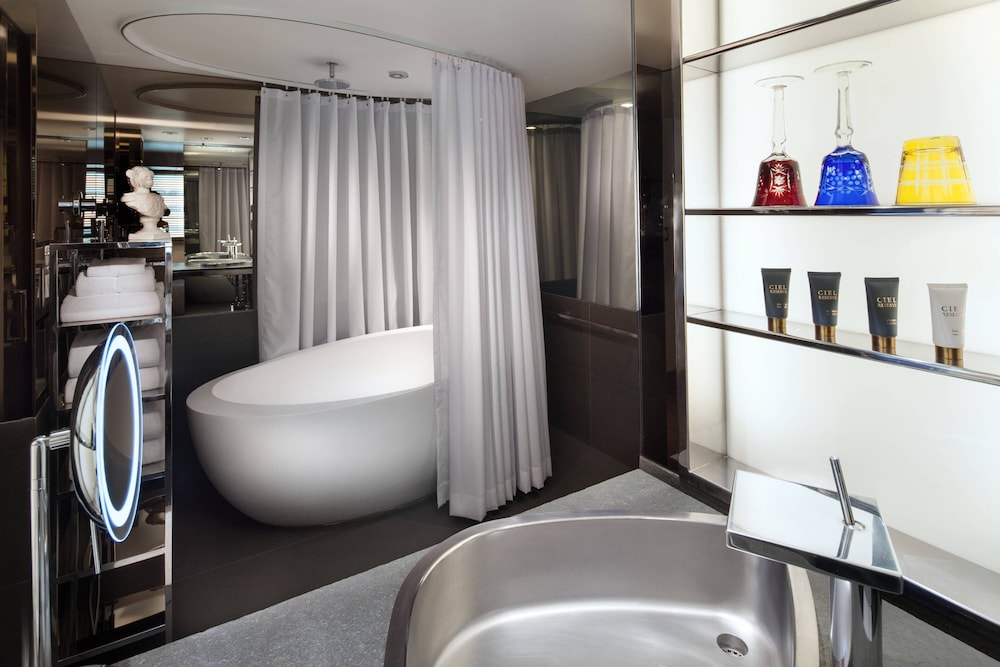 SLS Hotel a Luxury Collection Hotel Beverly Hills - photo 39