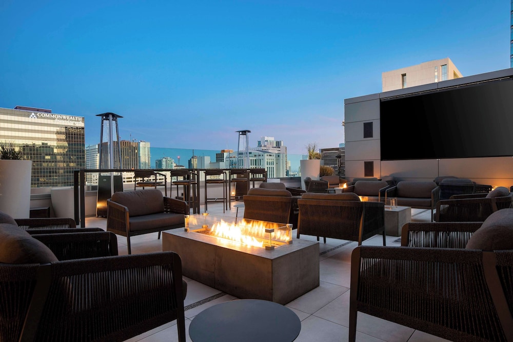 Carte Hotel San Diego Downtown Curio Collection by Hilton - photo 61
