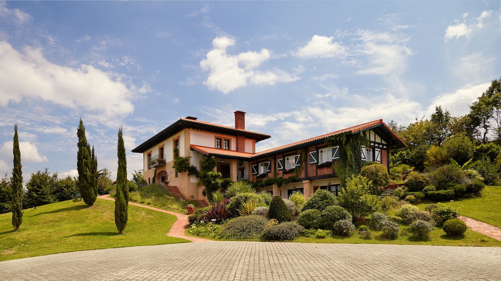 Hotel Ibarra in El Corrillo, Spain
