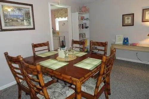 Blue Dolphin Inn by Island Vacation Properties - photo 4