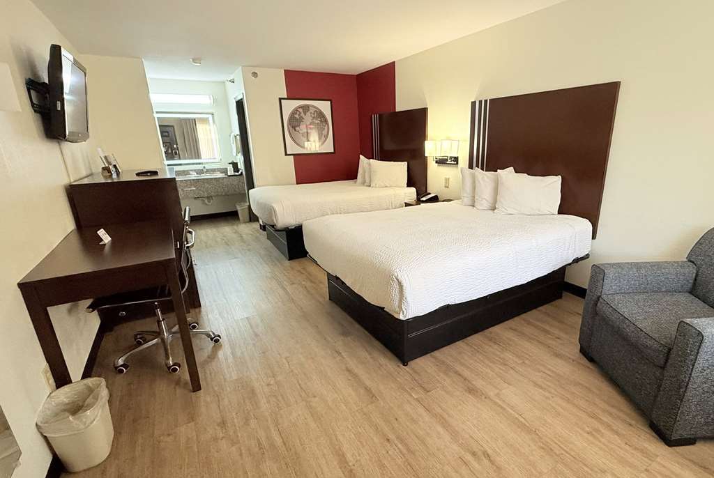 Ramada by Wyndham San Antonio Near SeaWorld Lackland AFB - photo 24