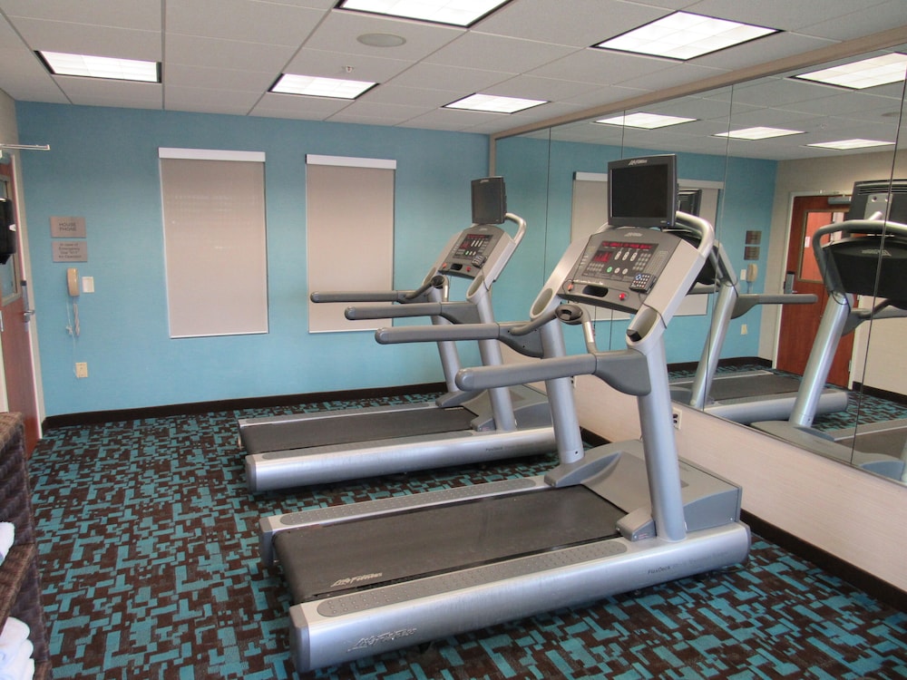 Fairfield Inn & Suites by Marriott Fort Wayne - photo 25