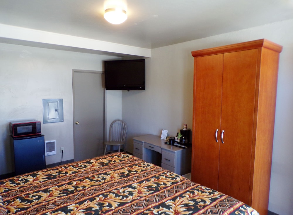 Cypress Tree Motel - photo 32