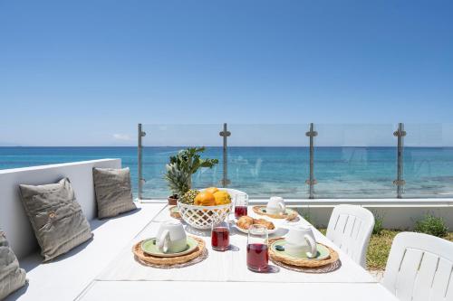 Amazing View Beach Villa — 4-Star Luxury Hotel in Santa Maria, Italy