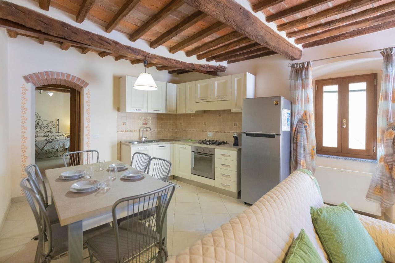 Appartamento La Scaletta del Chiasso — 4-Star Luxury Hotel in Capoliveri, Italy