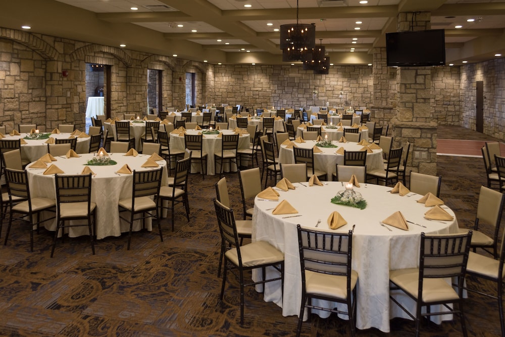 The Oread Lawrence Tapestry Collection by Hilton - photo 122