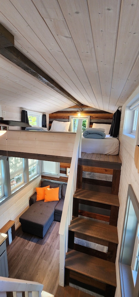 Emberglow Outdoor Resort - photo 8