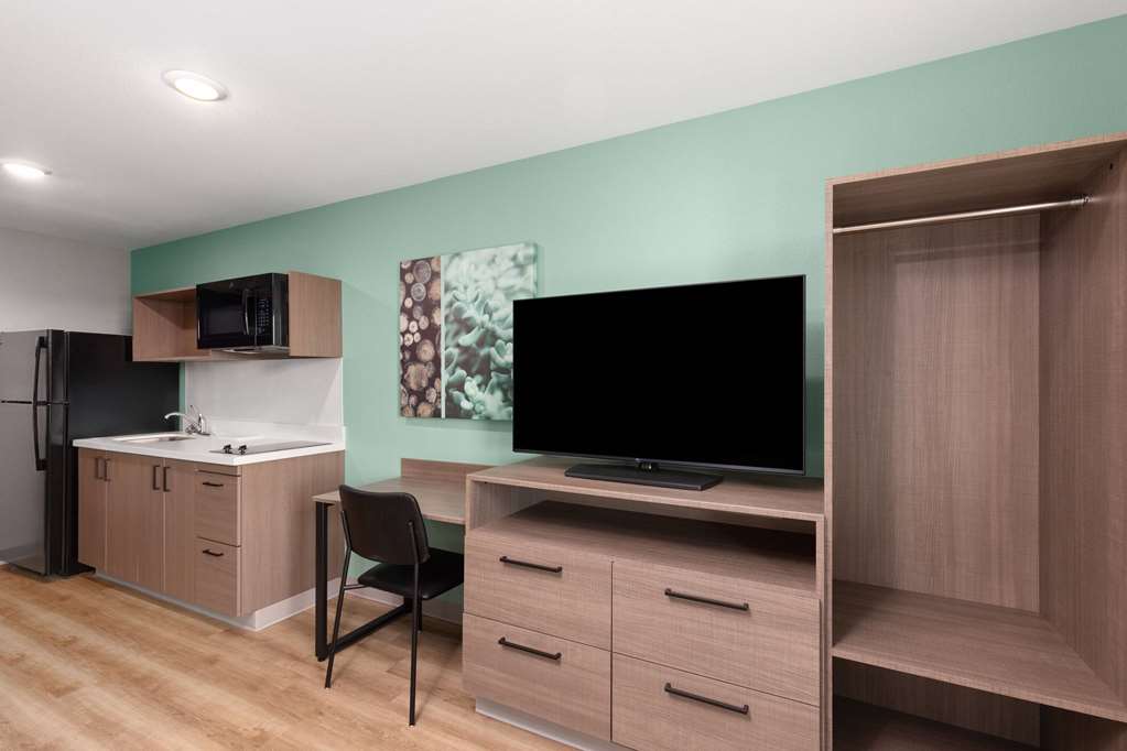 ECHO Suites Extended Stay by Wyndham Nashville Gallatin - photo 41