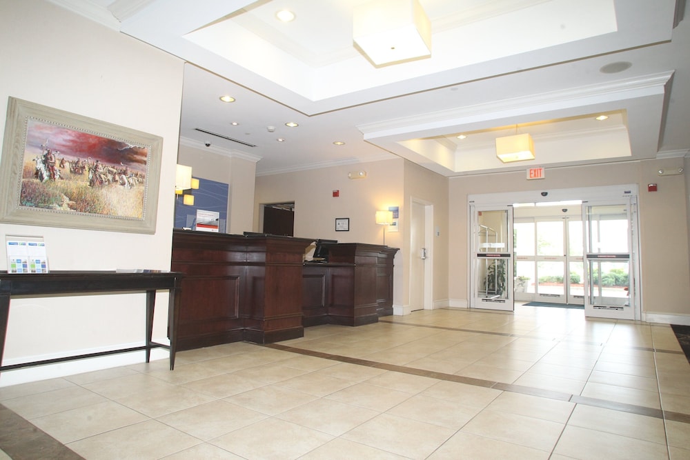 Holiday Inn Express Pembroke by IHG - photo 75