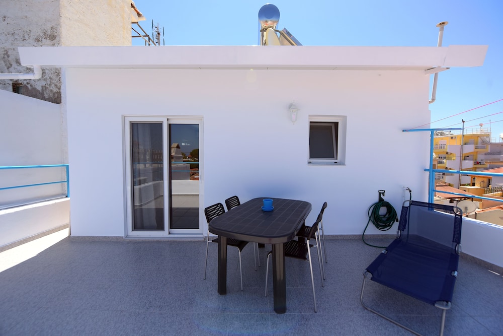 Happy Days Home Apartment and Studio — 4-Star Luxury Hotel in Rodos, Greece