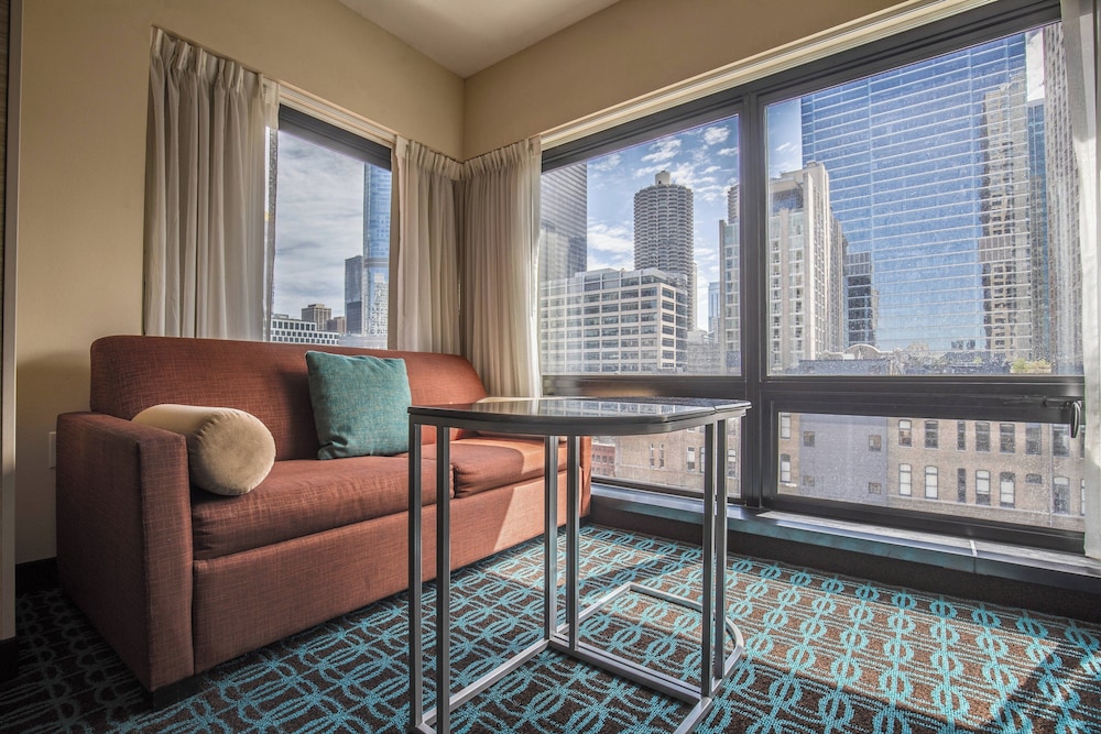 Fairfield Inn & Suites Chicago Downtown River North - photo 17