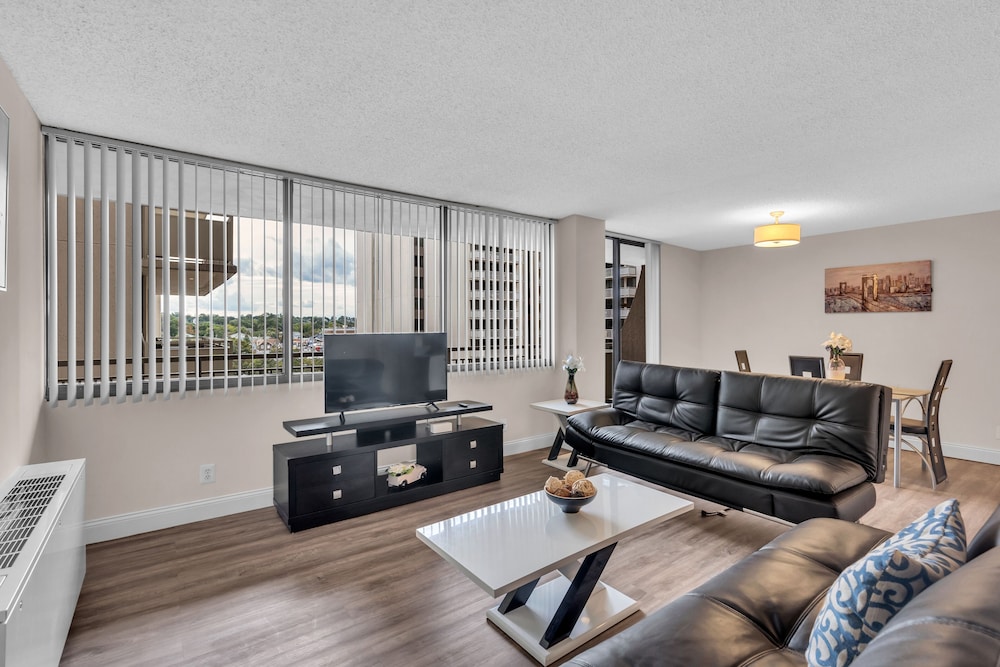 Arlington Fully Furnished Apartments — 4-Star Luxury Hotel in Arlington, United States
