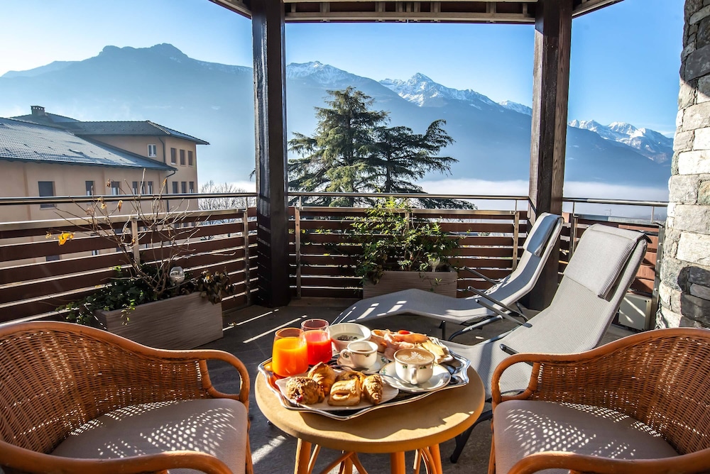 Hotel Relais Du Foyer - carbon neutral hotel in Chatillon
