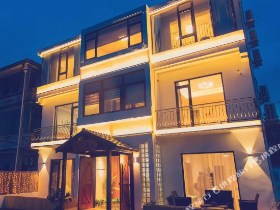 Dnj in Shanghai, People's Republic of China