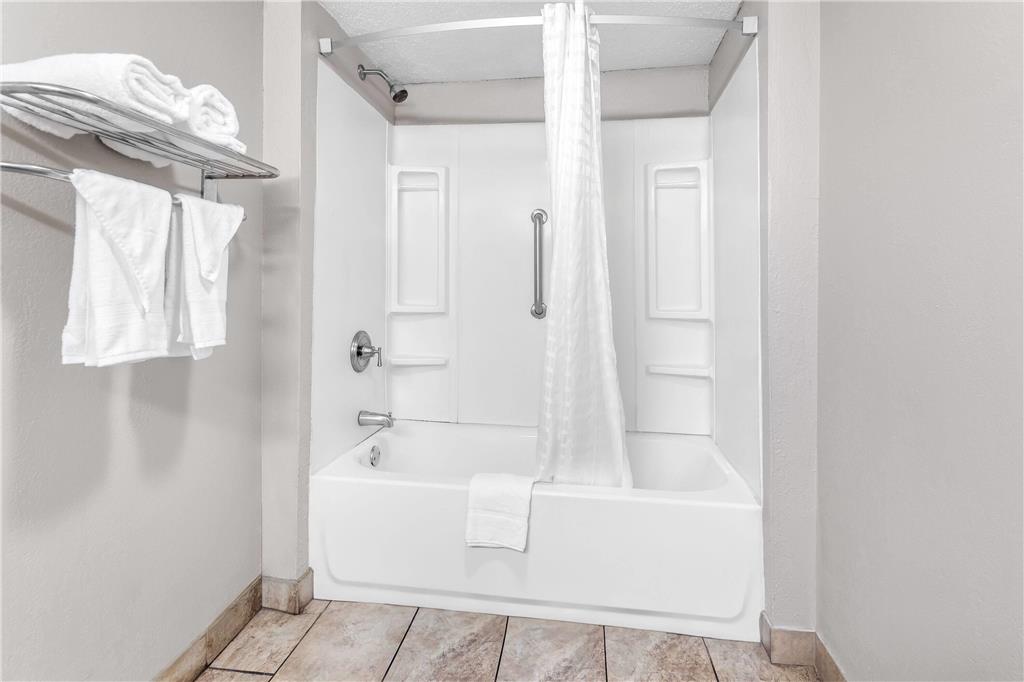 Super 8 by Wyndham Columbia - photo 21