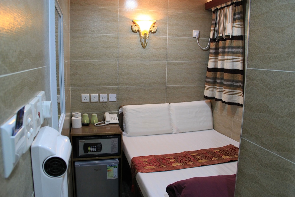 Russian Hotel - carbon neutral hotel in Kowloon
