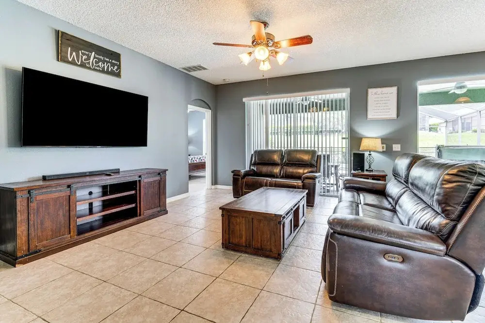 6 Mi to Disney World: Spacious Kissimmee Retreat - photo 2