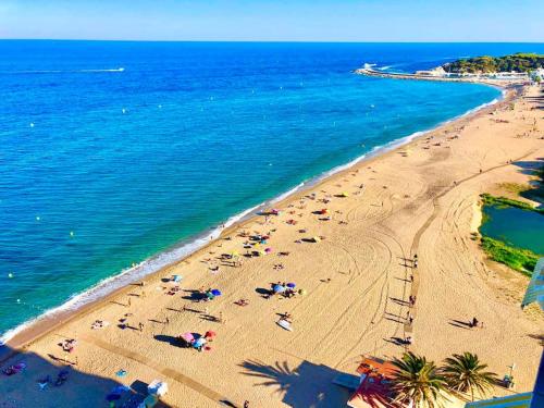 Sunrise Beach Palace Studio in Castell-Platja D'aro, Spain