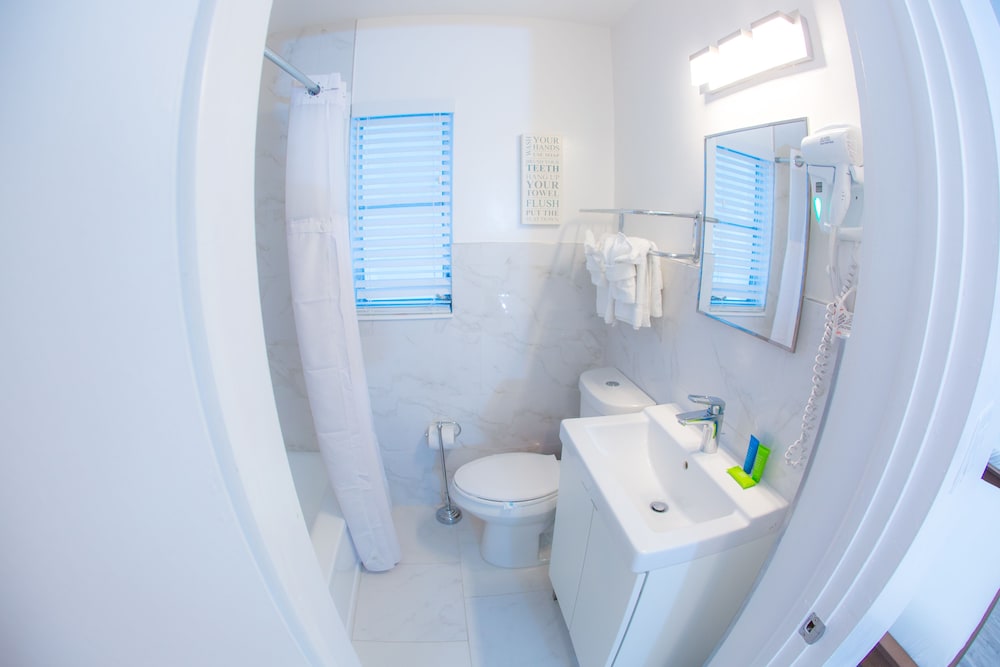 St Pete Beach Suites - photo 72